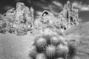 Eye of Alabama Hills